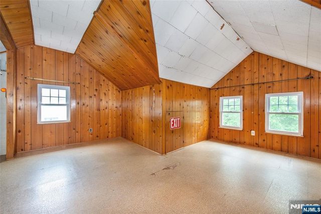 210 Paterson Avenue, Hasbrouck Heights, NJ 07604