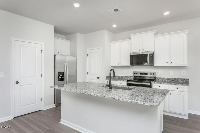 15 Empress Street, Broadway, NC 27505