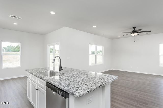 15 Empress Street, Broadway, NC 27505