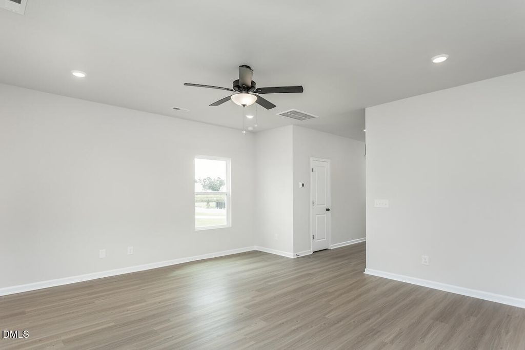 15 Empress Street, Broadway, NC 27505
