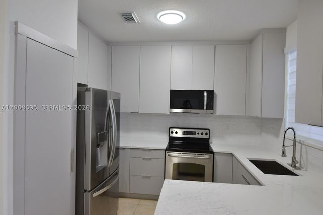 7855 NW 110th Ave 7855, Doral, FL 33178