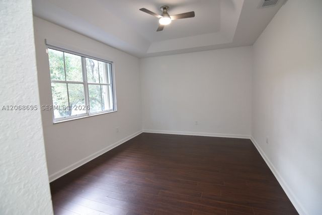 7855 NW 110th Ave 7855, Doral, FL 33178