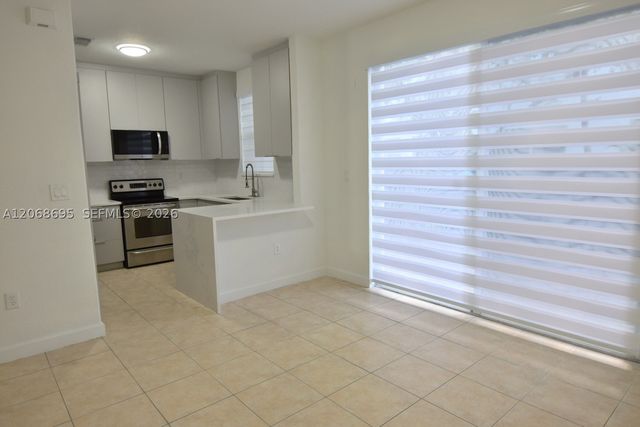 7855 NW 110th Ave 7855, Doral, FL 33178