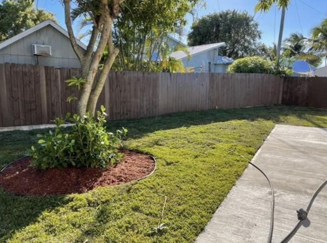 150 MANCHESTER Street, Boca Raton, FL 33487