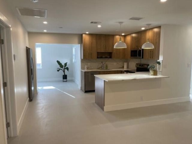 150 MANCHESTER Street, Boca Raton, FL 33487