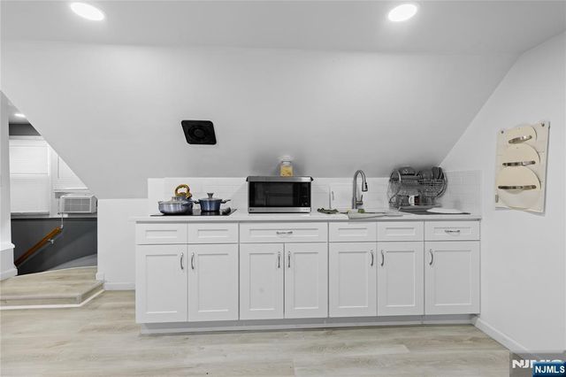 140 7th Street, Paterson, NJ 07522