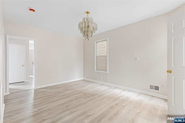 140 7th Street, Paterson, NJ 07522