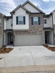 1122 Lossie Lane, Grayson, GA 30017