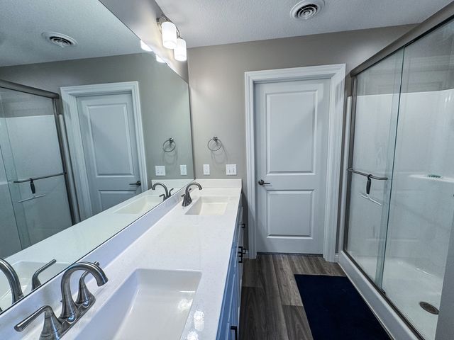 4007 Orchard Drive, Bettendorf, IA 52722