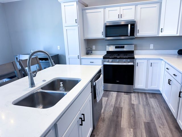 4007 Orchard Drive, Bettendorf, IA 52722