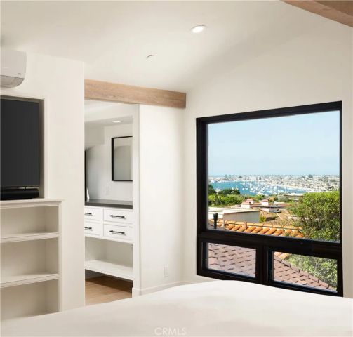 2204 Waterfront Drive, Corona Del Mar, CA 92625