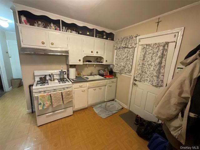 219-43 113th Avenue, Queens Village, NY 11429