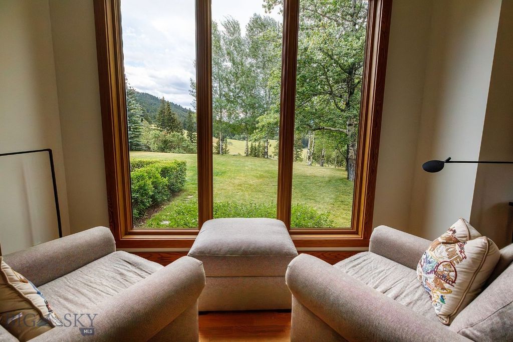 Address unavailable. photo 24