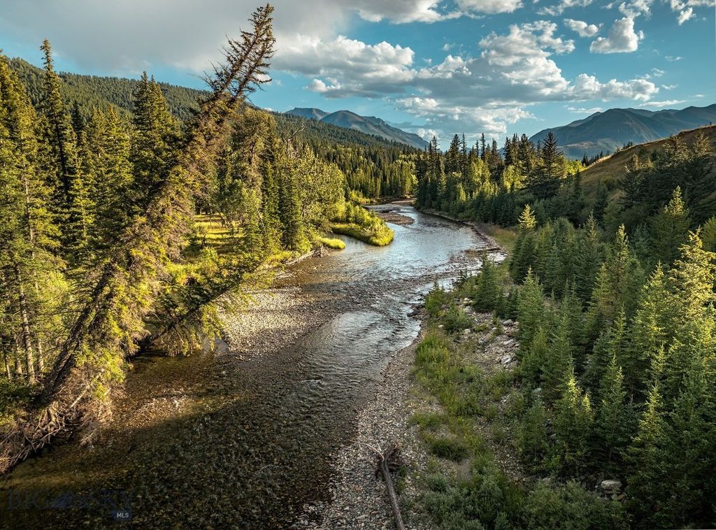 Address unavailable. photo 41