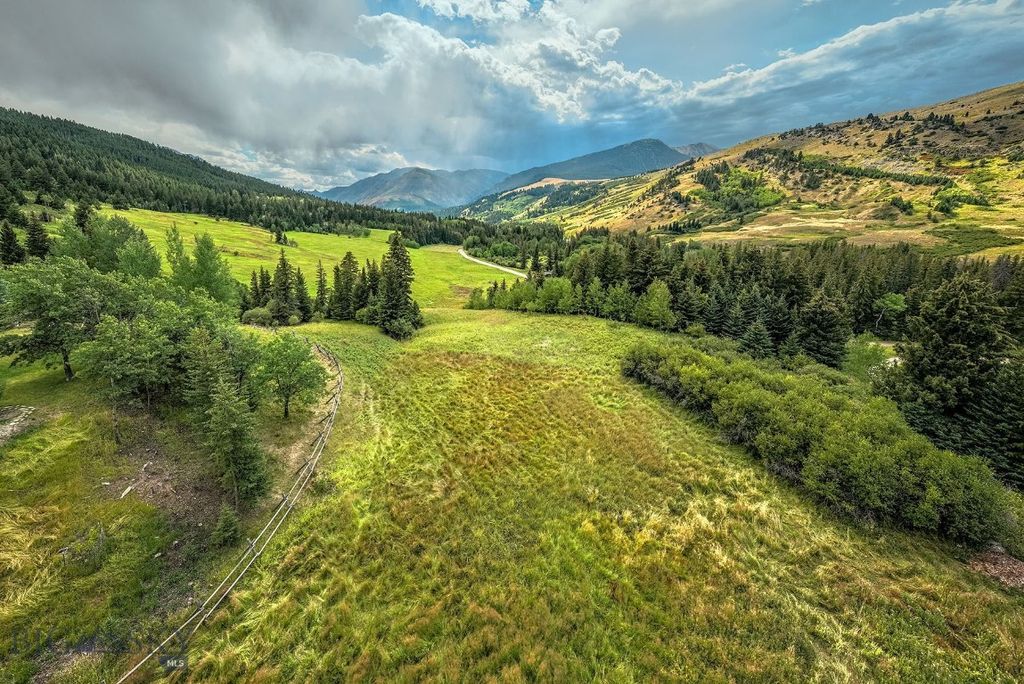 Address unavailable. photo 42