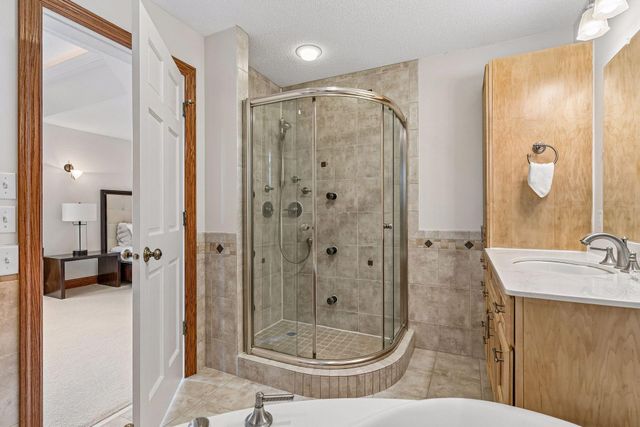 1836 Prior Avenue N, Falcon Heights, MN 55113