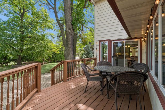1836 Prior Avenue N, Falcon Heights, MN 55113