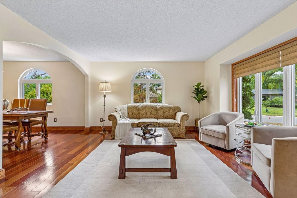1836 Prior Avenue N, Falcon Heights, MN 55113 — photo 4