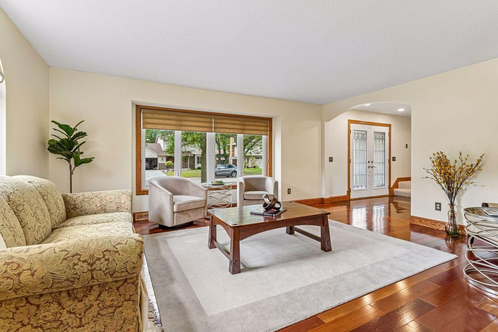1836 Prior Avenue N, Falcon Heights, MN 55113 — photo 5