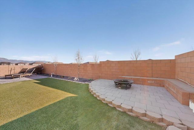 920 Turquesa Loop SE, Rio Rancho, NM 87124