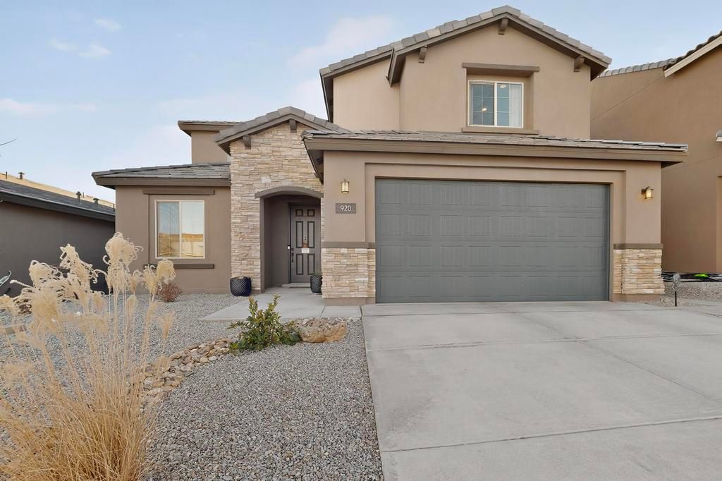 920 Turquesa Loop SE, Rio Rancho, NM 87124