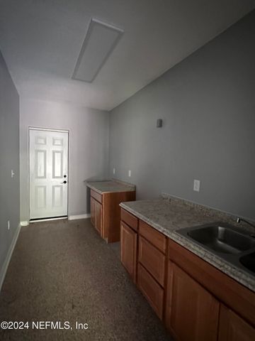 2122 ASHLAND Street, Jacksonville, FL 32207
