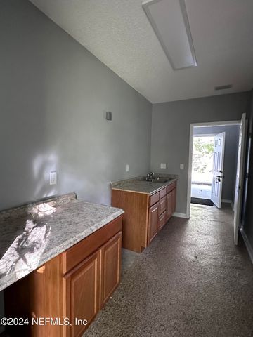 2122 ASHLAND Street, Jacksonville, FL 32207