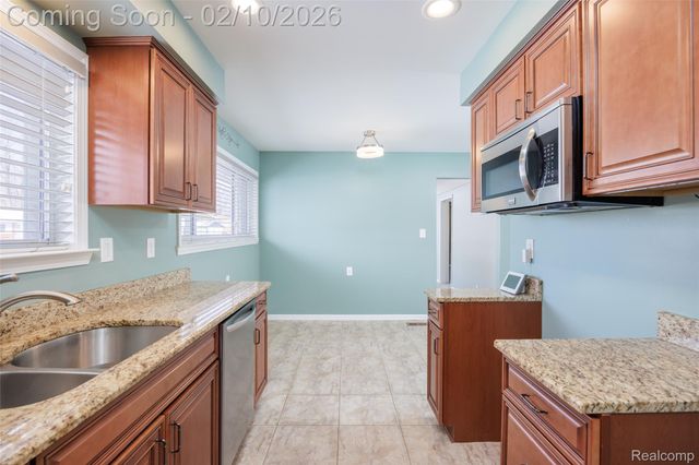 36610 Tessens Drive, Clinton Charter Township, MI 48035