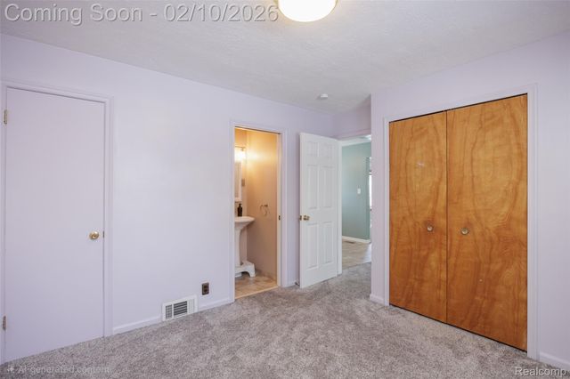 36610 Tessens Drive, Clinton Charter Township, MI 48035