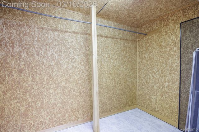 36610 Tessens Drive, Clinton Charter Township, MI 48035