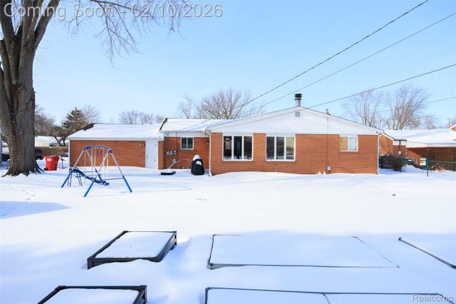 36610 Tessens Drive, Clinton Charter Township, MI 48035