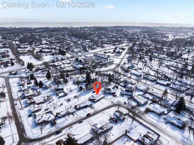 36610 Tessens Drive, Clinton Charter Township, MI 48035