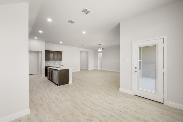 317 Comfort Drive, Godley, TX 76044