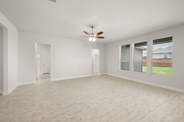 317 Comfort Drive, Godley, TX 76044
