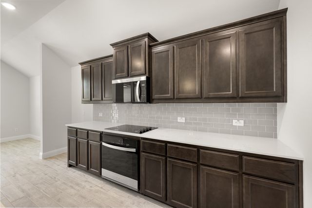 317 Comfort Drive, Godley, TX 76044