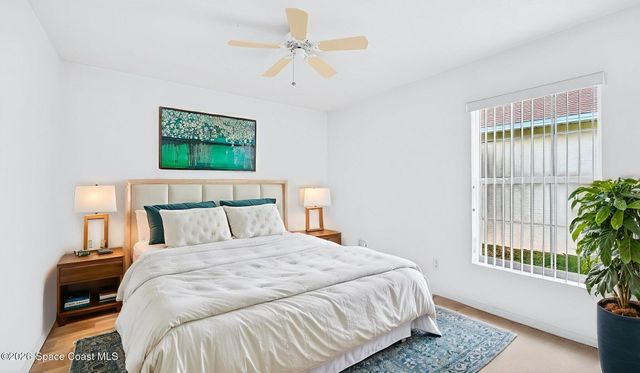 934 Pine Creek Circle NE, Palm Bay, FL 32905