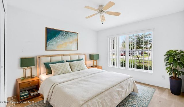 934 Pine Creek Circle NE, Palm Bay, FL 32905