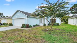 934 Pine Creek Circle NE, Palm Bay, FL 32905