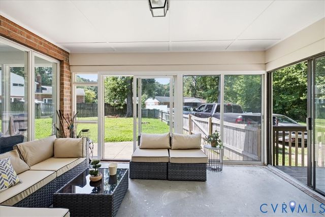 1315 Appomattox Dr, Colonial Heights, VA 23834