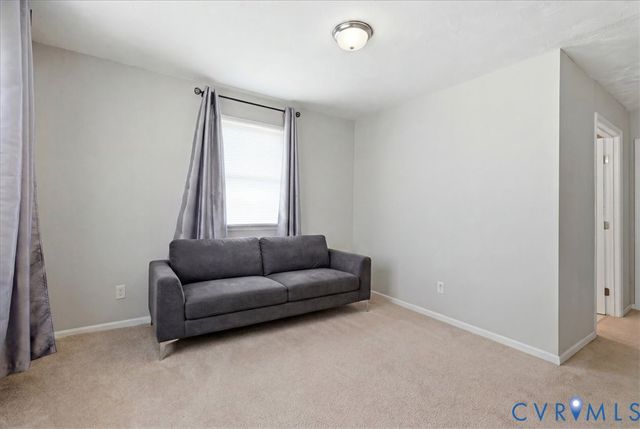 1315 Appomattox Dr, Colonial Heights, VA 23834