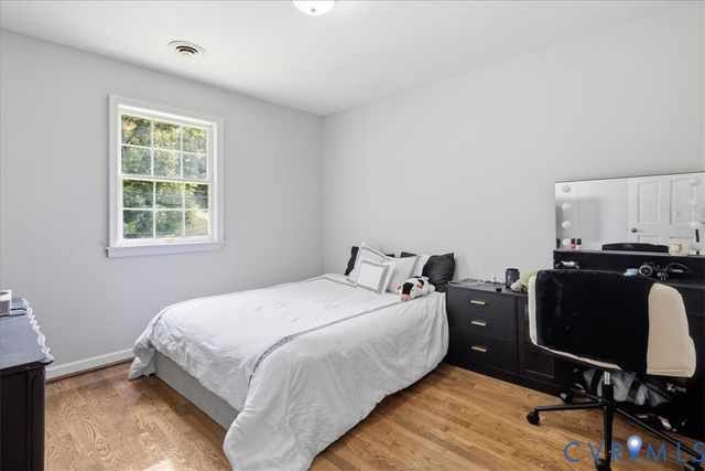 1315 Appomattox Dr, Colonial Heights, VA 23834