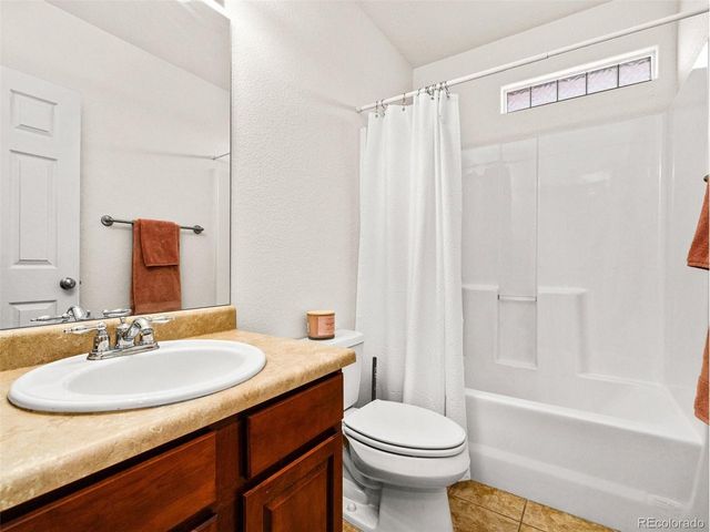 2310 Stone Pine Dr, Pueblo, CO 81005