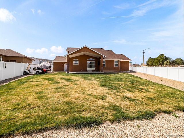 2310 Stone Pine Dr, Pueblo, CO 81005