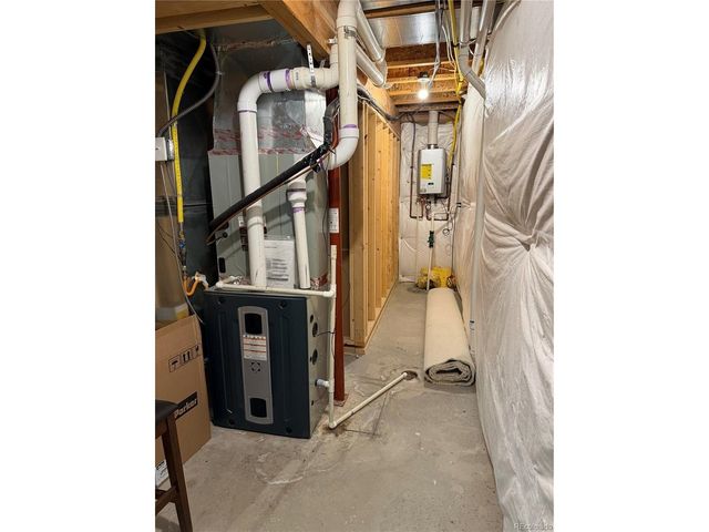 2310 Stone Pine Dr, Pueblo, CO 81005