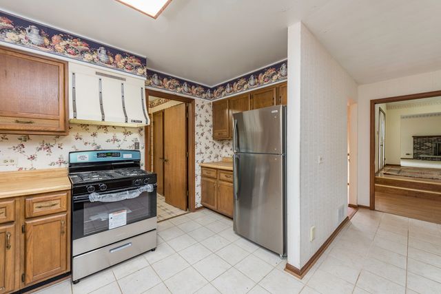 12375 W Ash Court, Beach Park, IL 60099