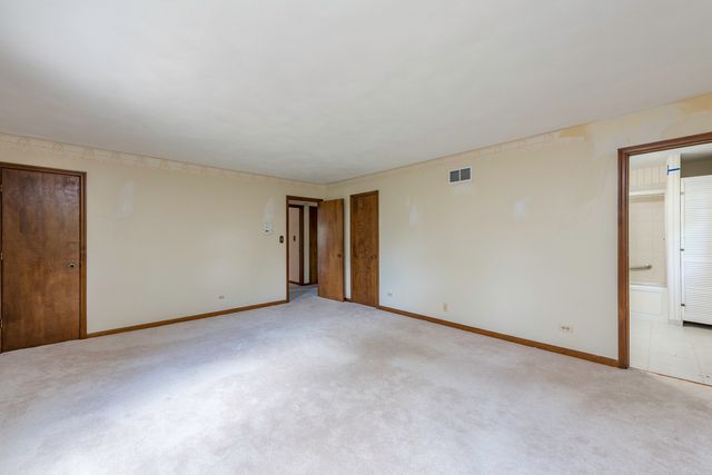 12375 W Ash Court, Beach Park, IL 60099