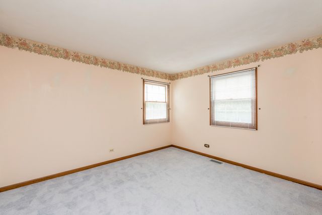 12375 W Ash Court, Beach Park, IL 60099