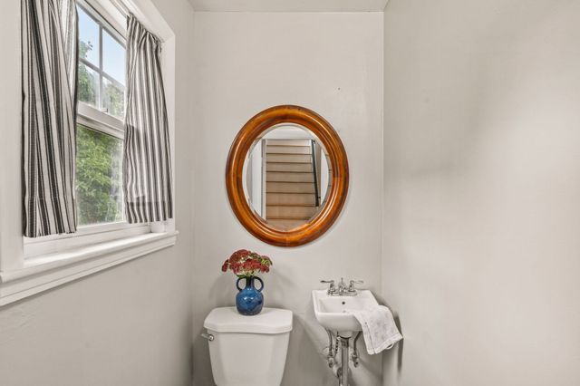 60 Sassamon Ave, Milton, MA 02186