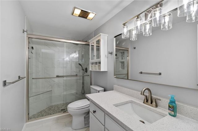 625 Briarwood Dr, Chesapeake, VA 23322