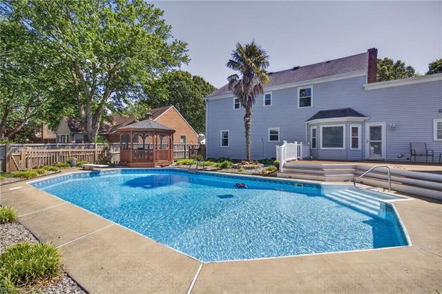 625 Briarwood Dr, Chesapeake, VA 23322